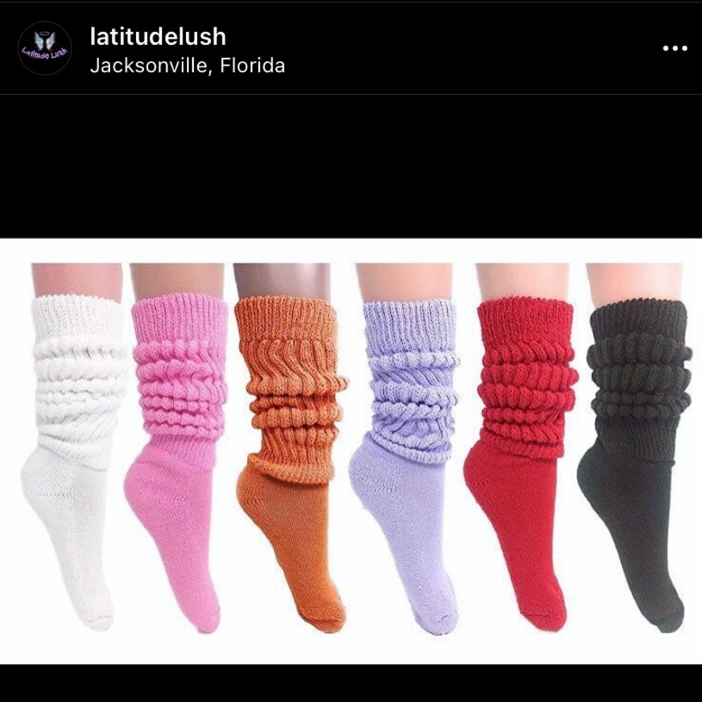 Slouch Socks 🌈 🧦 - Picture 2 of 3